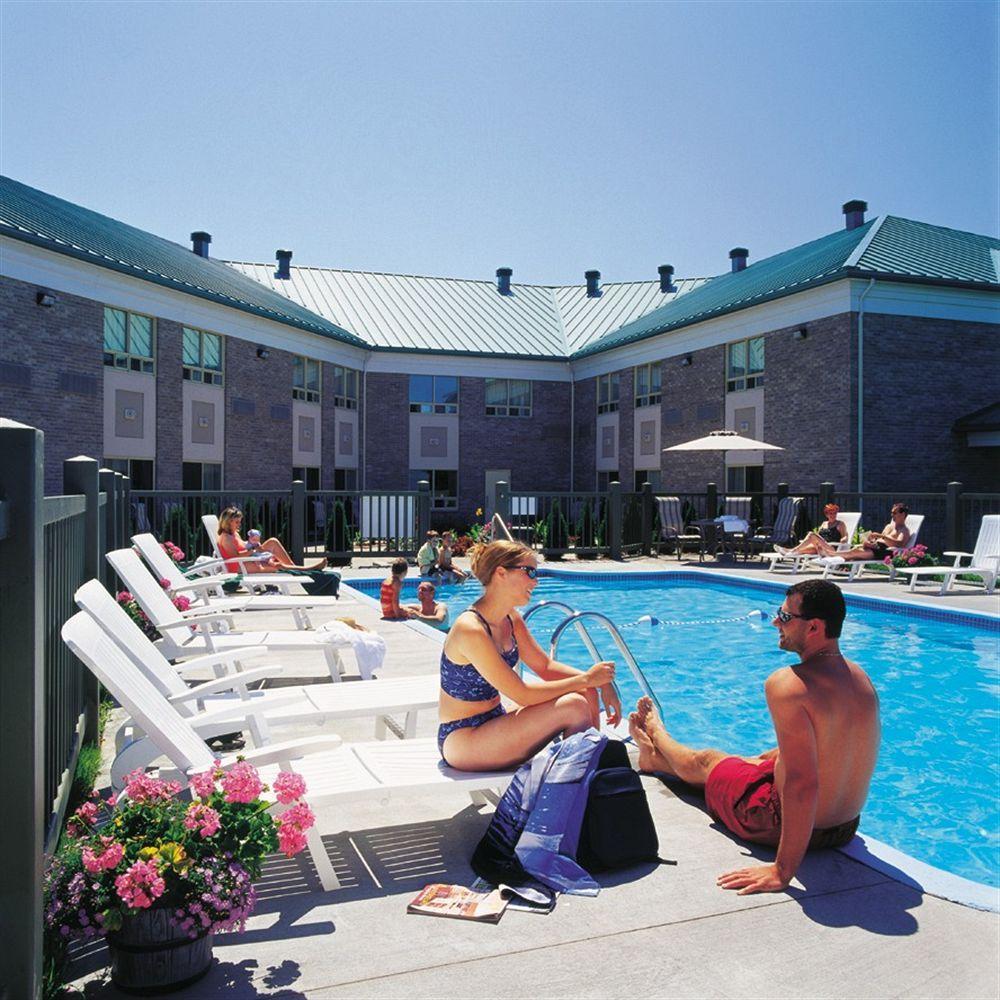 Days Inn By Wyndham Montmagny Kültér fotó